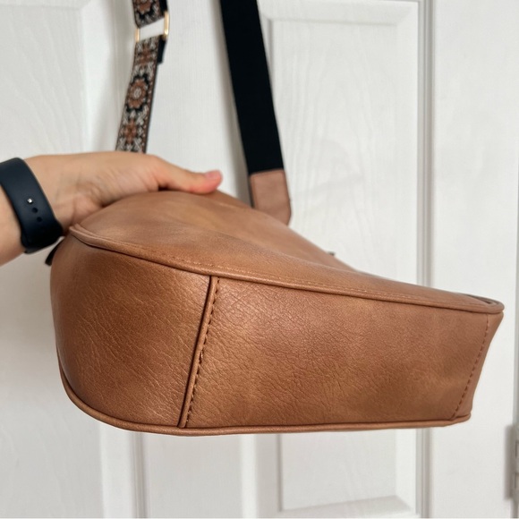 Bostanten | Nola Colorful straps Medium Hobo Crossbody Bag - Picture 14 of 14